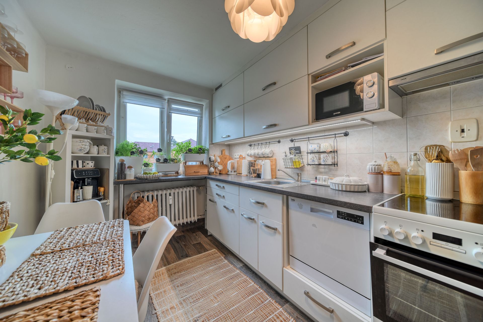 REZERVACE Prodej bytu 2+1 o velikosti 45 m², cihla, 1.NP, Přelouč