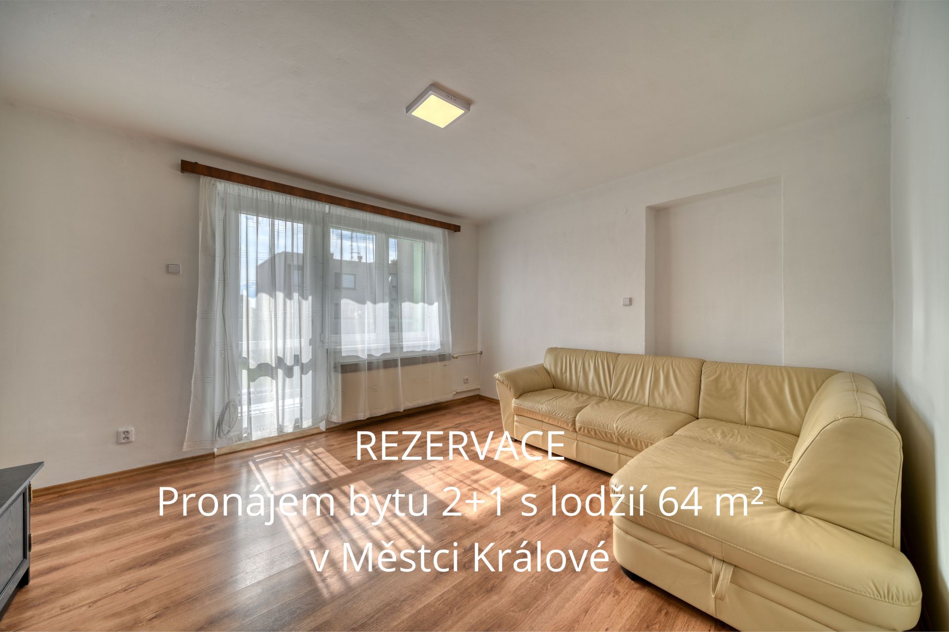 pronajem_bytu_21_s_lodzii_64_m_v_mestci_kralove_1