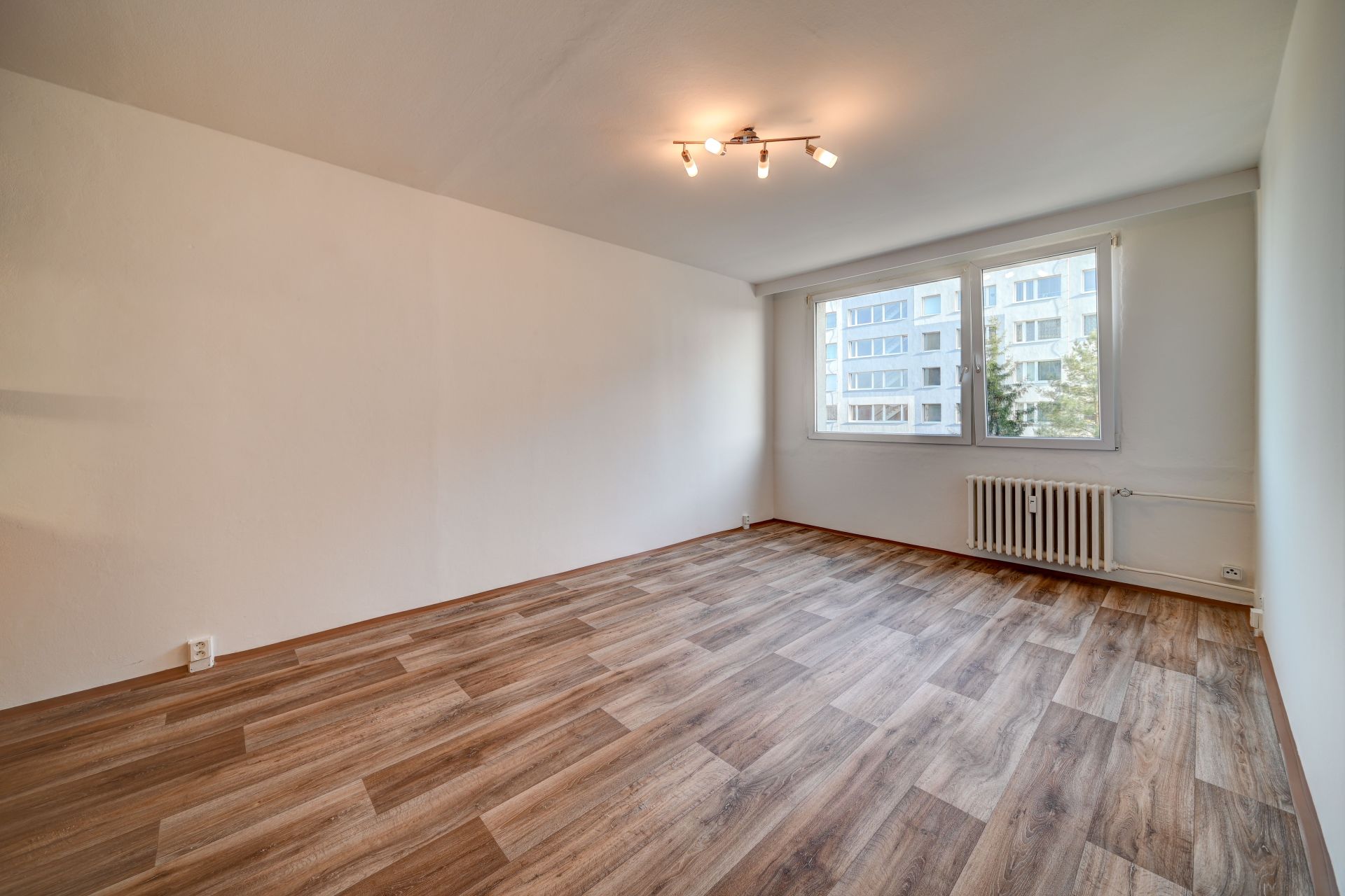 Pronájem bytu 2+kk (41,6 m²), 4.NP, Nymburk