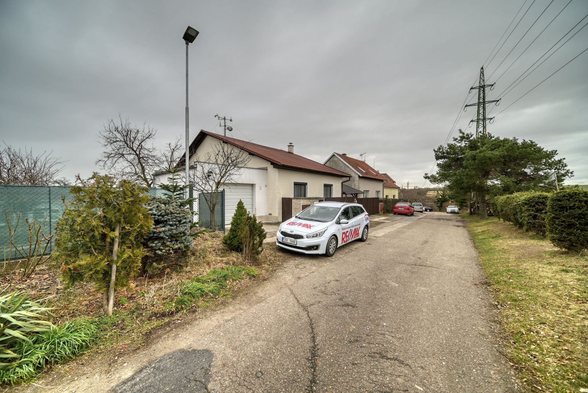 Prodej rodinného domu 4+kk, na pozemku 558 m2 v Poříčanech