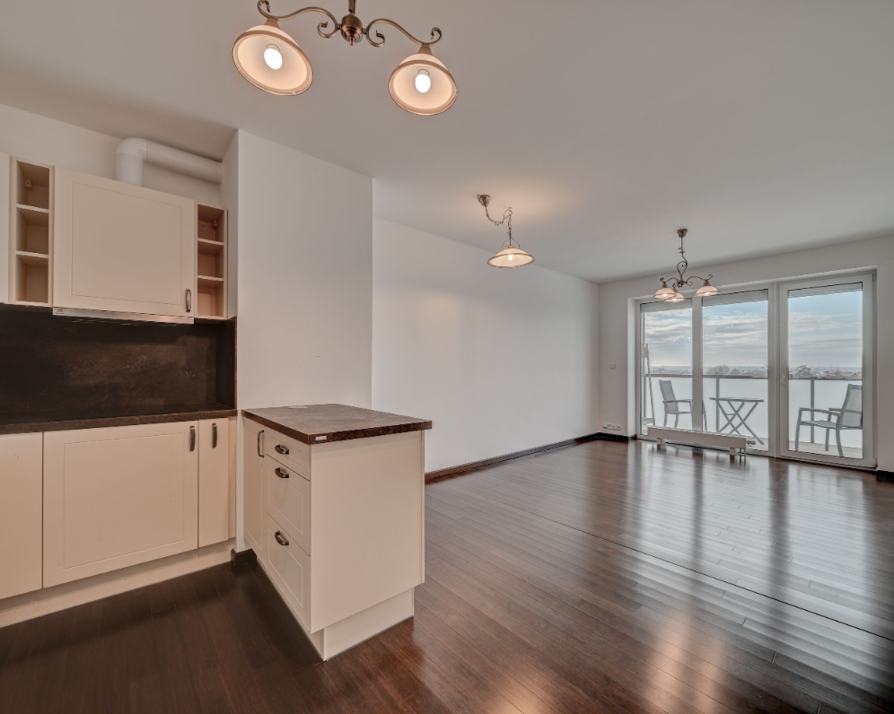 Pronájem bytu 2+kk s balkonem (61,42 m²) v Jičíně