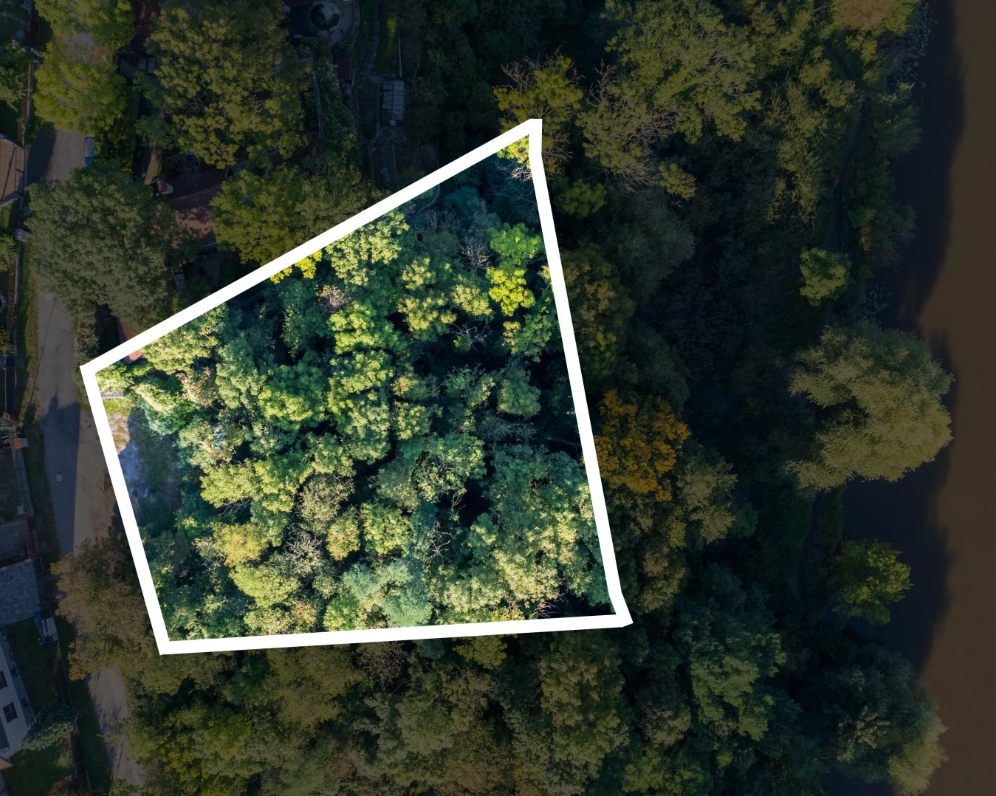Prodej stavebního pozemku o velikosti 1 476 m² - Týnec nad Labem
