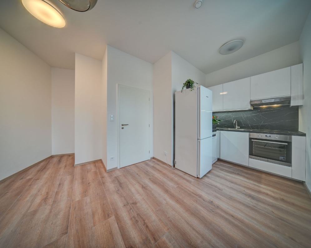 Pronájem bytu 1+kk v družstevním vlastnictví 25 m², Praha 4 - Podolí