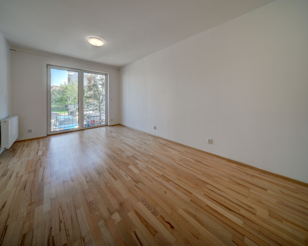 Pronájem bytu 2+kk s komorou, 48,6 m², 2. NP, Poděbrady