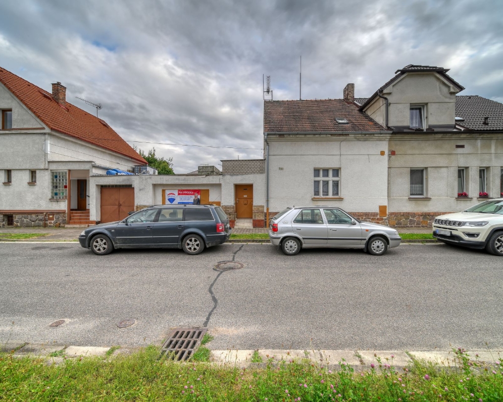 Prodej RD o užitné ploše 100,53 m² na pozemku o výměře 398 m², Přelouč