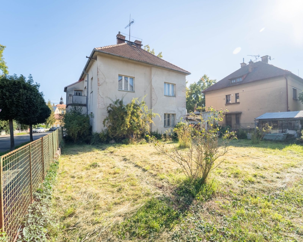 K prodeji historická vila v centru Kolína, ul. Riegrova, pozemek 484 m²