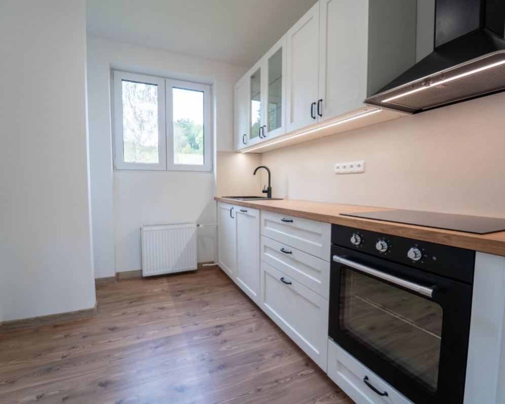 Prodej bytu 3+1 s balkónem o velikosti 76,8 m², Zlatá Olešnice, Jablonec nad Nisou